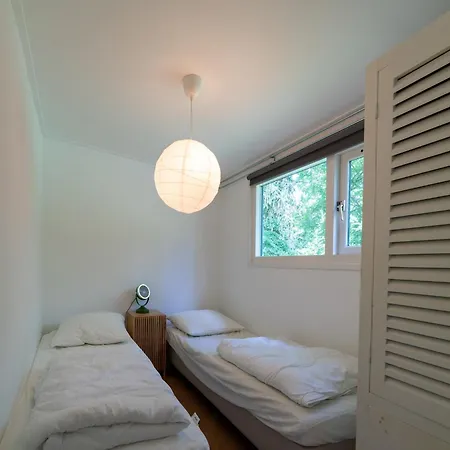 In With Forest And Hot Tub, Cleaning Included בית נופש *