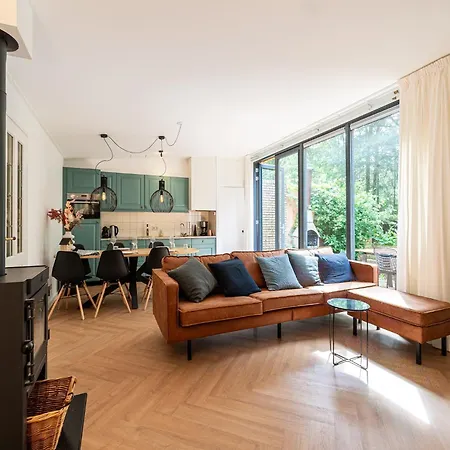 בית נופש In With Forest And Hot Tub, Cleaning Included *